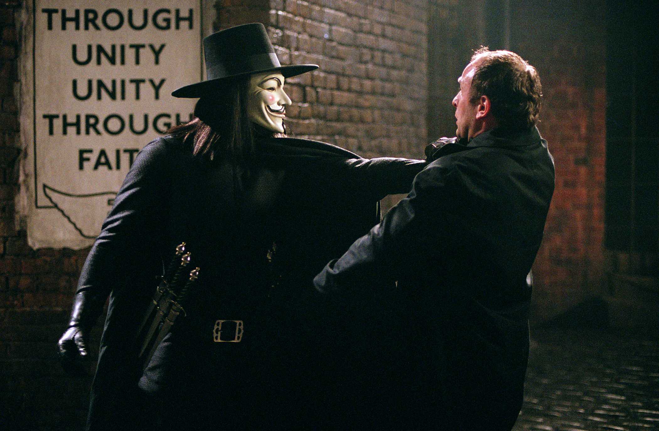 Recensione di V per Vendetta, opera prima di James McTeigue
