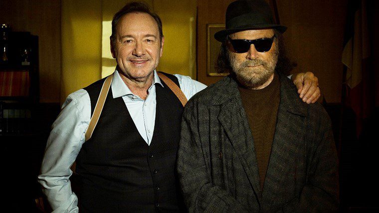 Disponibile il trailer del film che segna il ritorno al cinema di Kevin Spacey, l'uomo che disegnò Dio