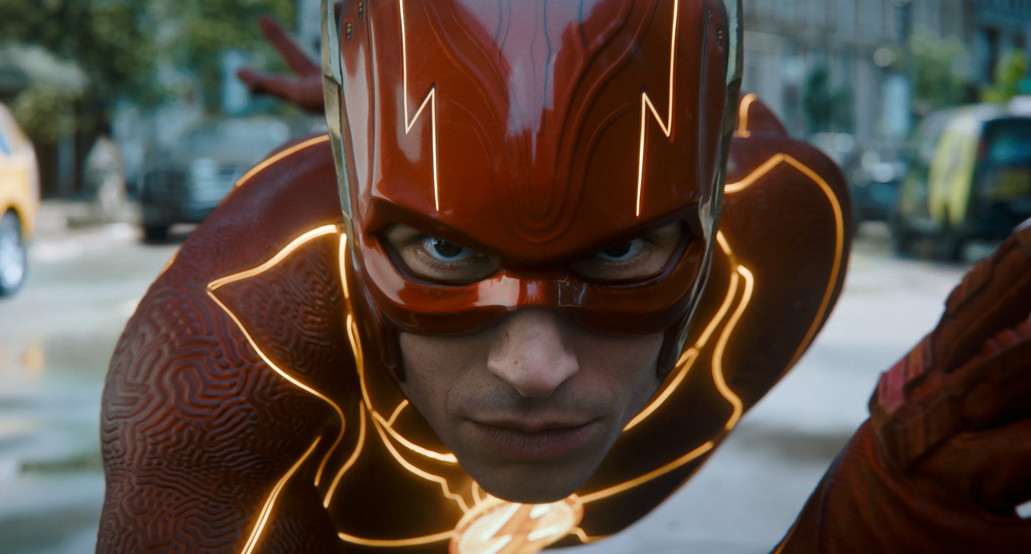 The Flash, recensione del film di Andy Muschietti con Ezra Miller, film standalone DC