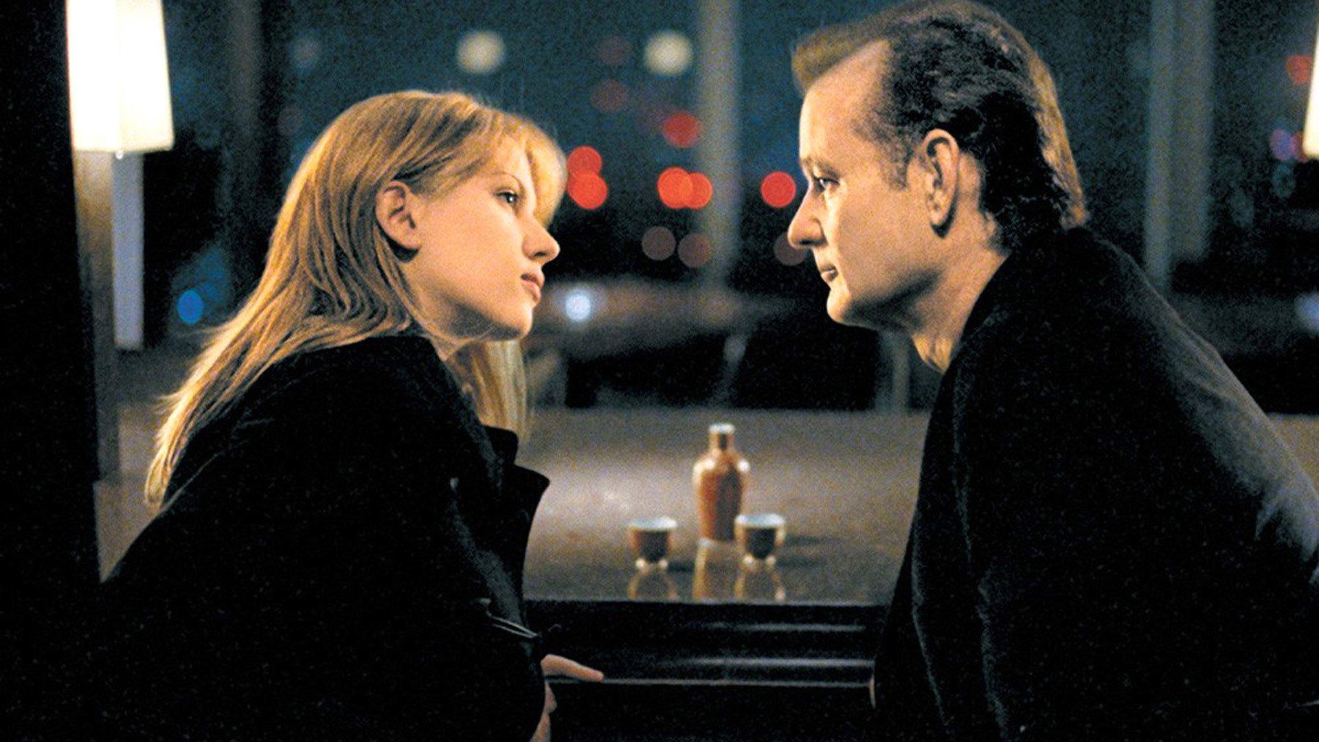 Ecco la recensione di Lost in Translation - L'amore tradotto, del 2003