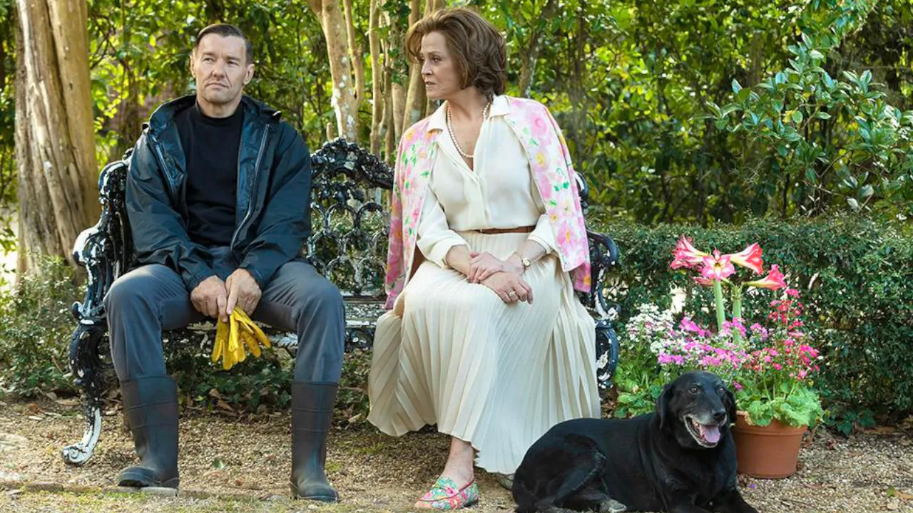 Joel Edgerton e Sigourney Weaver sul set di Il Maestro Giardiniere, l'ultimo film di Paul Schrader