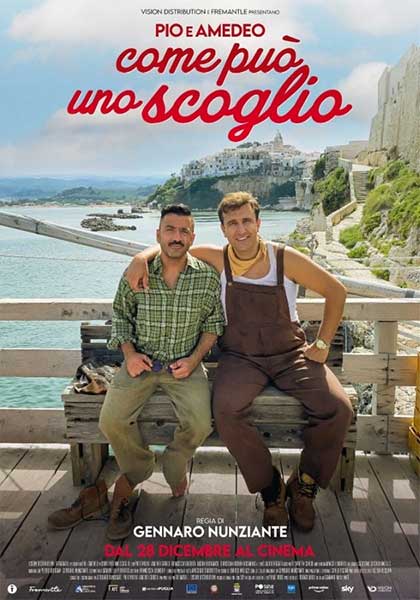 La recensione di Come può uno scoglio, con Pio e Amedeo