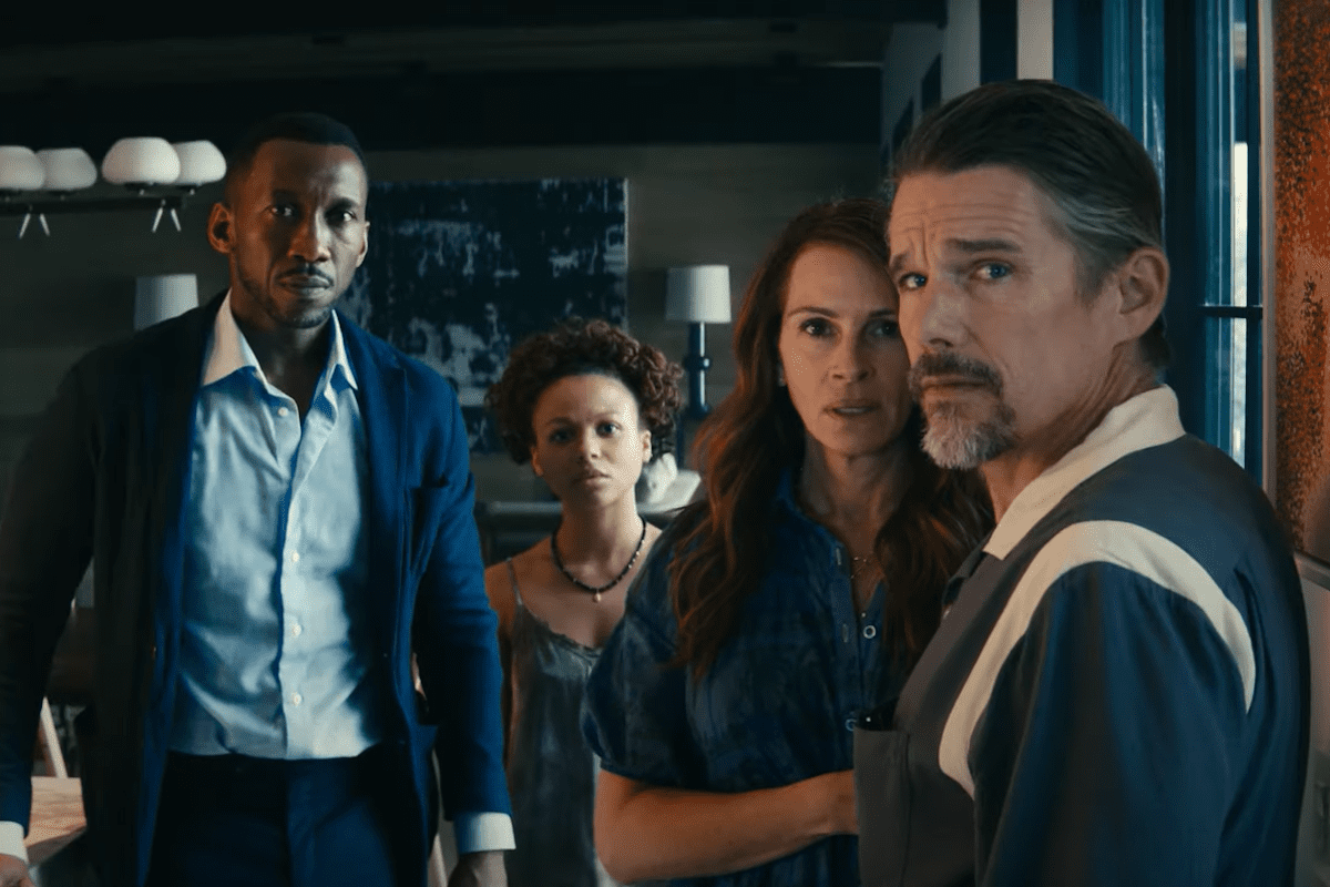 la trama, il cast e la data d'uscita de Il mondo dietro di te, con Julia Roberts e Mahershala Ali