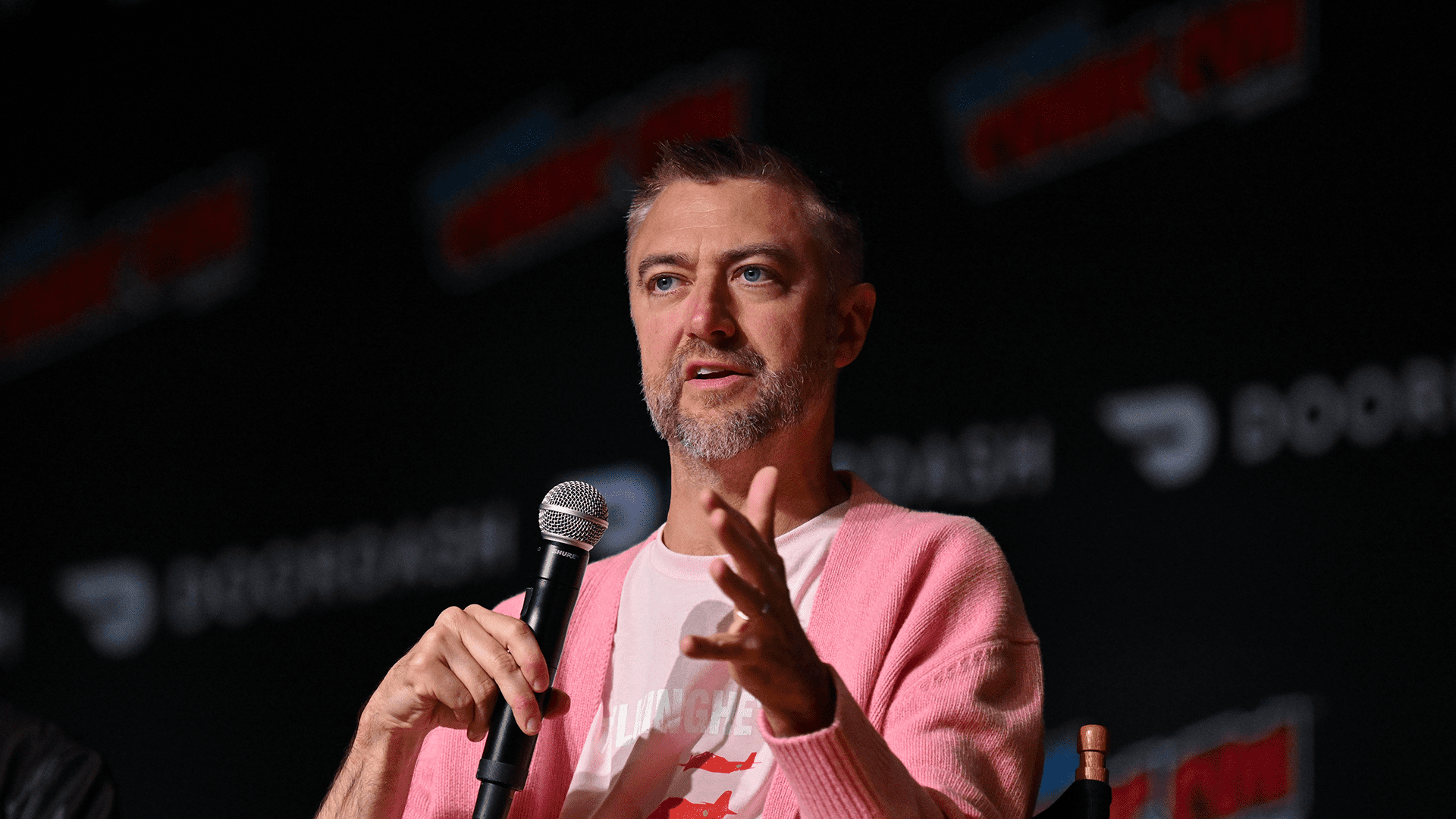 Sean Gunn è ufficialmente ingaggiato come Maxwell Lord nel nuovo universo DC