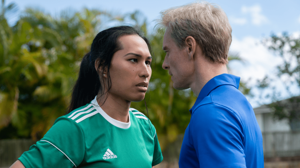 La recensione di "Chi segna vince", con Michael Fassbender e Kaimana