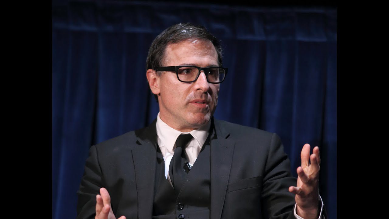David O. Russell torna dietro la macchina da presa: dirigerà Selena Gomez nel film su Linda Ronstadt
