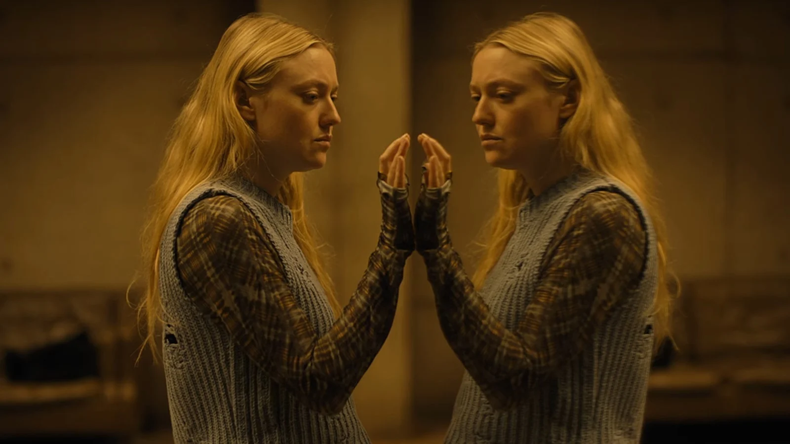 La trama, il cast e quando esce The Watchers - Loro ti guardano, con Dakota Fanning