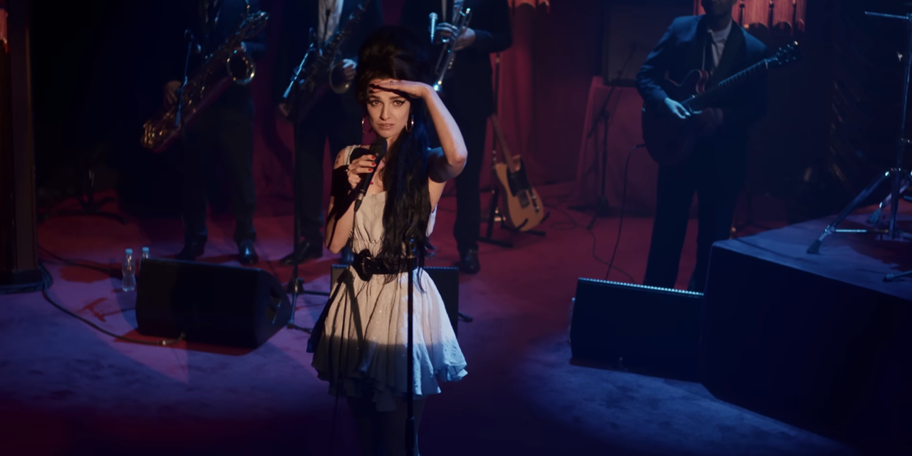 Di seguito la recensione di Back to Black, il nuovo biopic sulla cantautrice britannica Amy Winehouse
