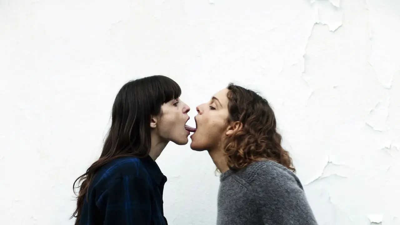 Attenberg è solo un altro film di disadattamento giovanile (Recensione)