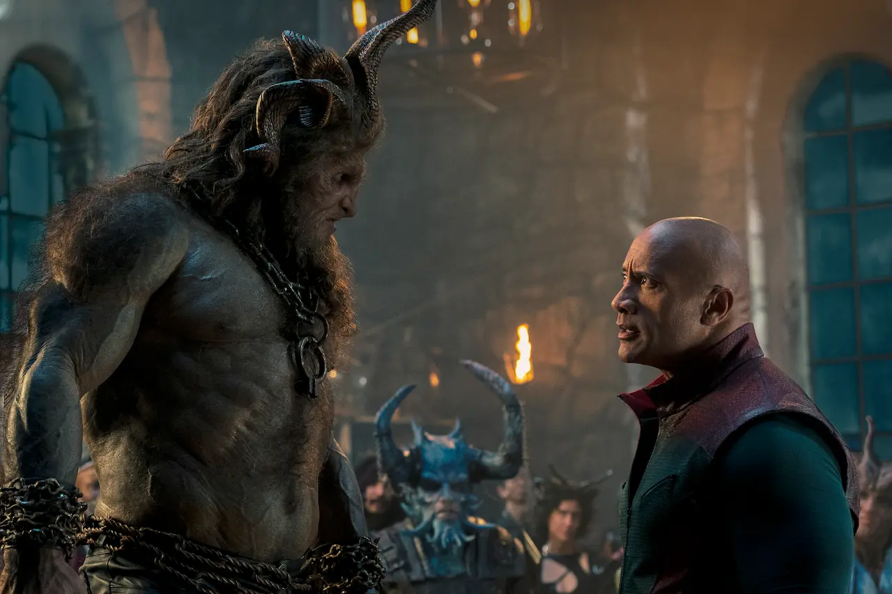 Trailer Uno rosso film Dwayne Johnson trama cast e data uscita