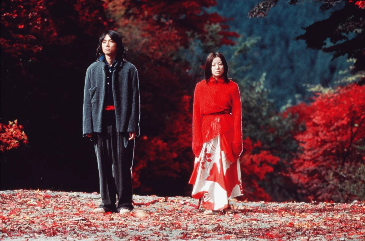 Uno dei tre episodi di Dolls, film diretto da Takeshi Kitano