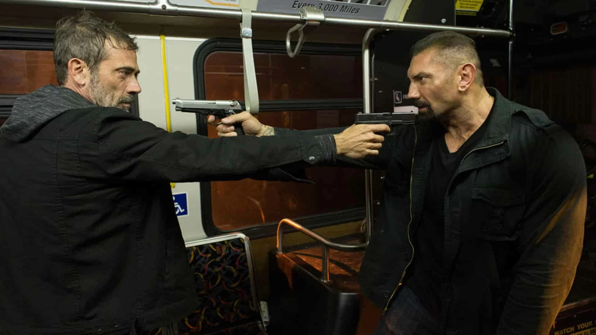 Bus 657: come finisce? La spiegazione del finale del film con Robert De Niro