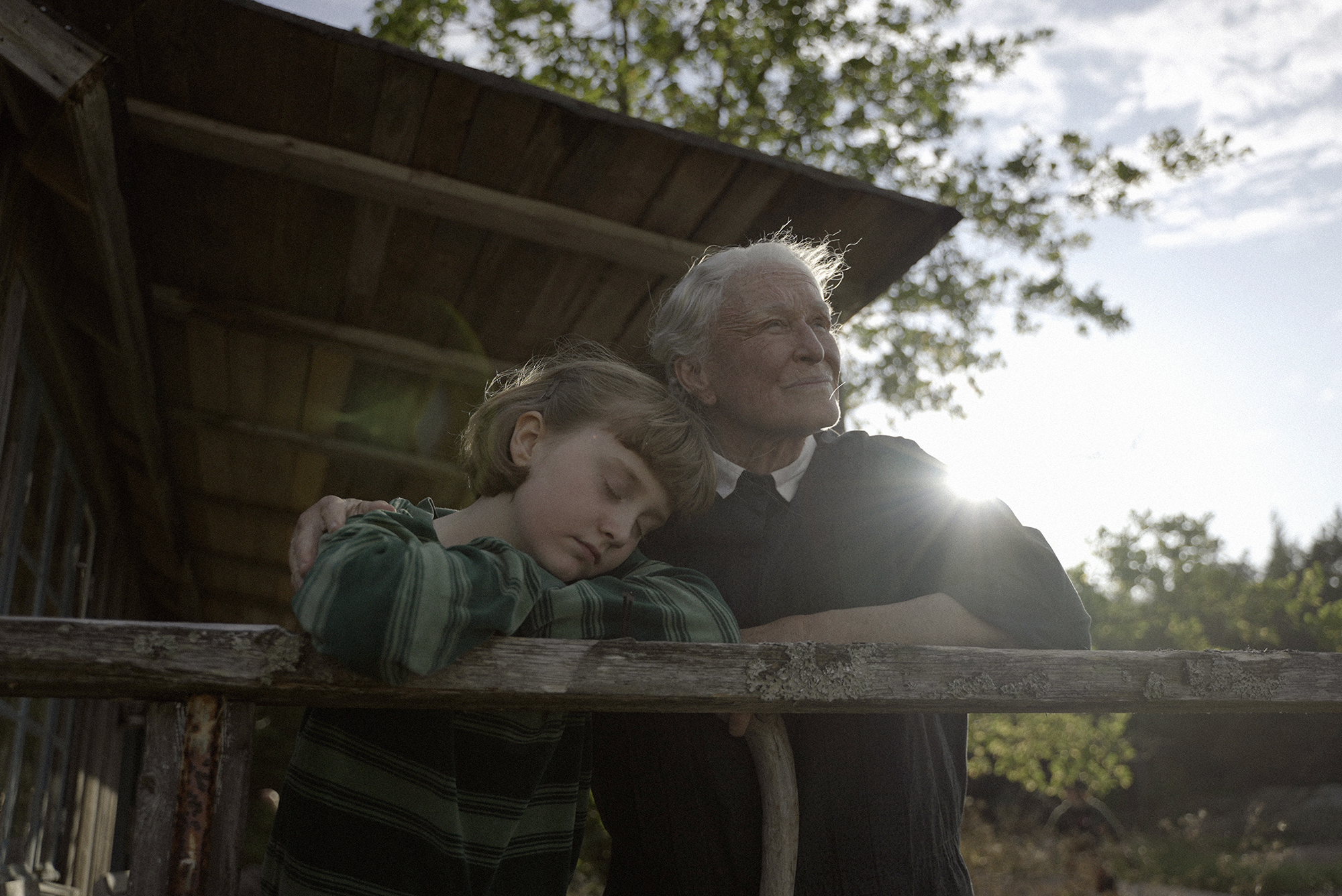 Recensione The Summer Book, film del 2024 diretto da Charlie McDowell con Glenn Close