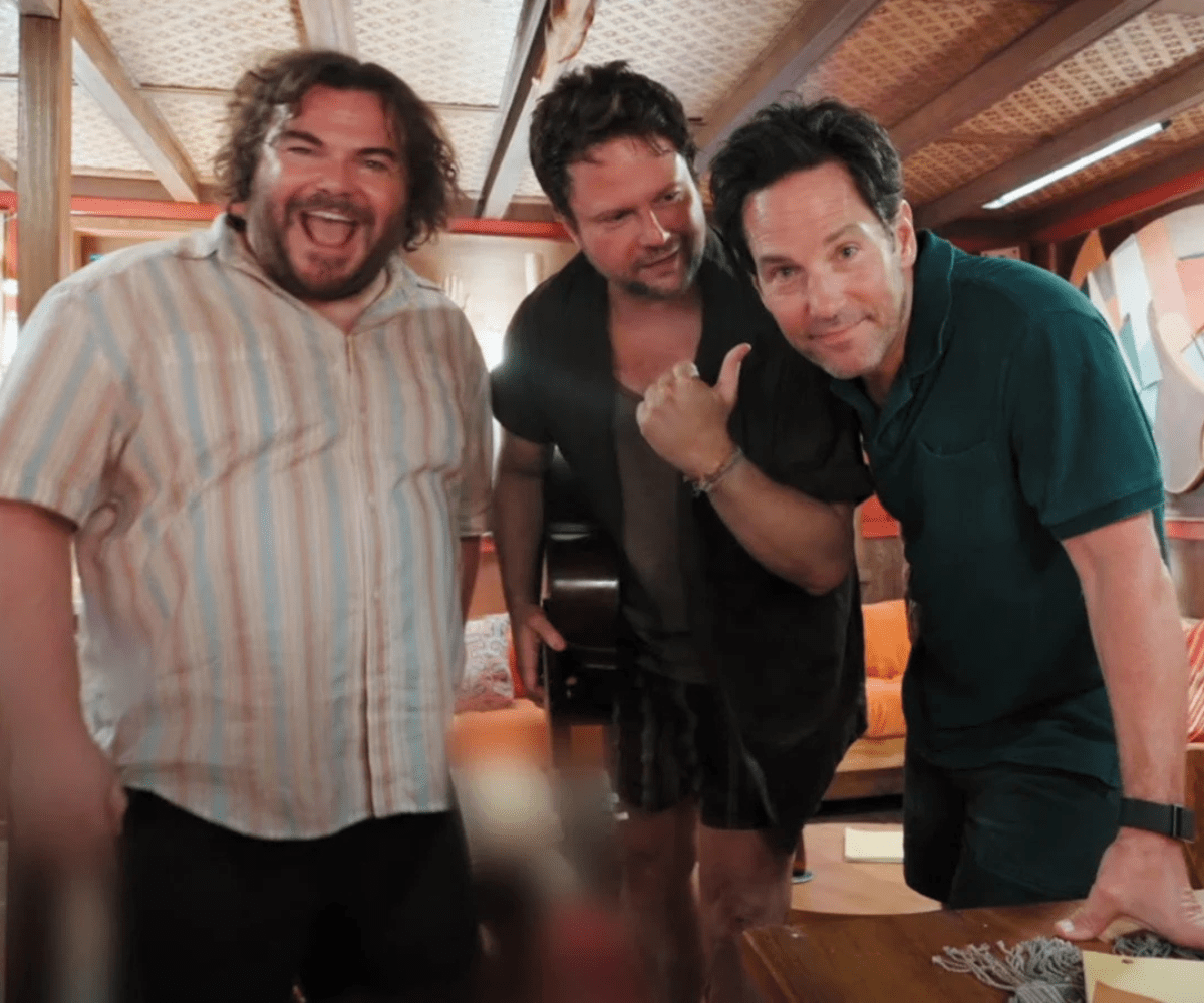 Jack Black annuncia con una canzone tutto il cast di Anaconda