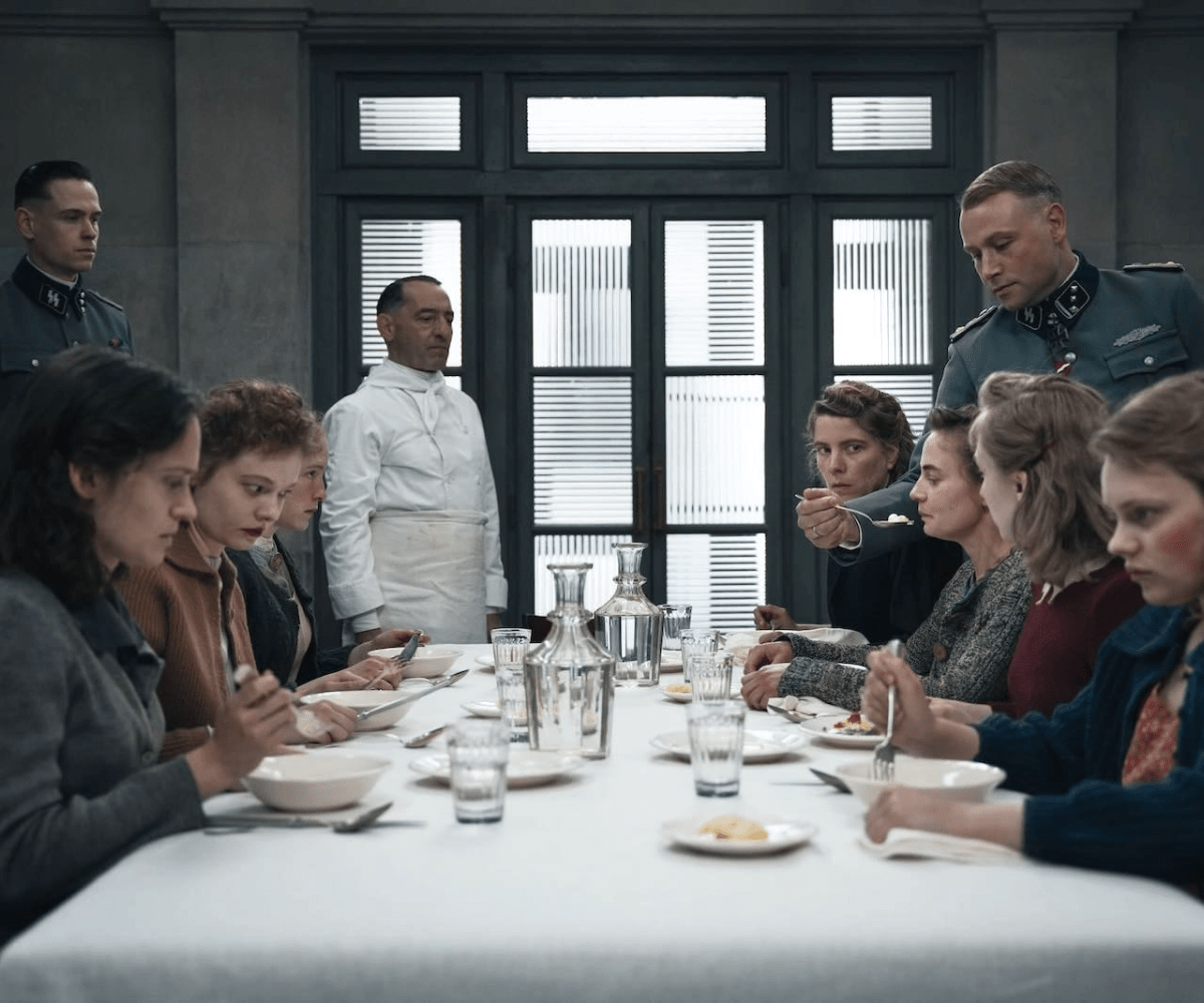 La trama, il trailer, il cast e la data d'uscita de Le assaggiatrici, diretto da Silvio Soldini