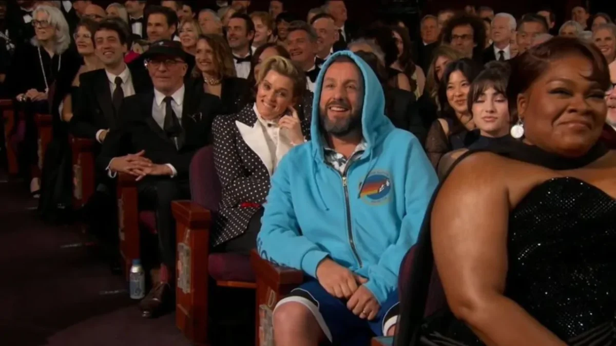 Adam Sandler agli Oscar 2025 e il bacio a Timothée Chalamet