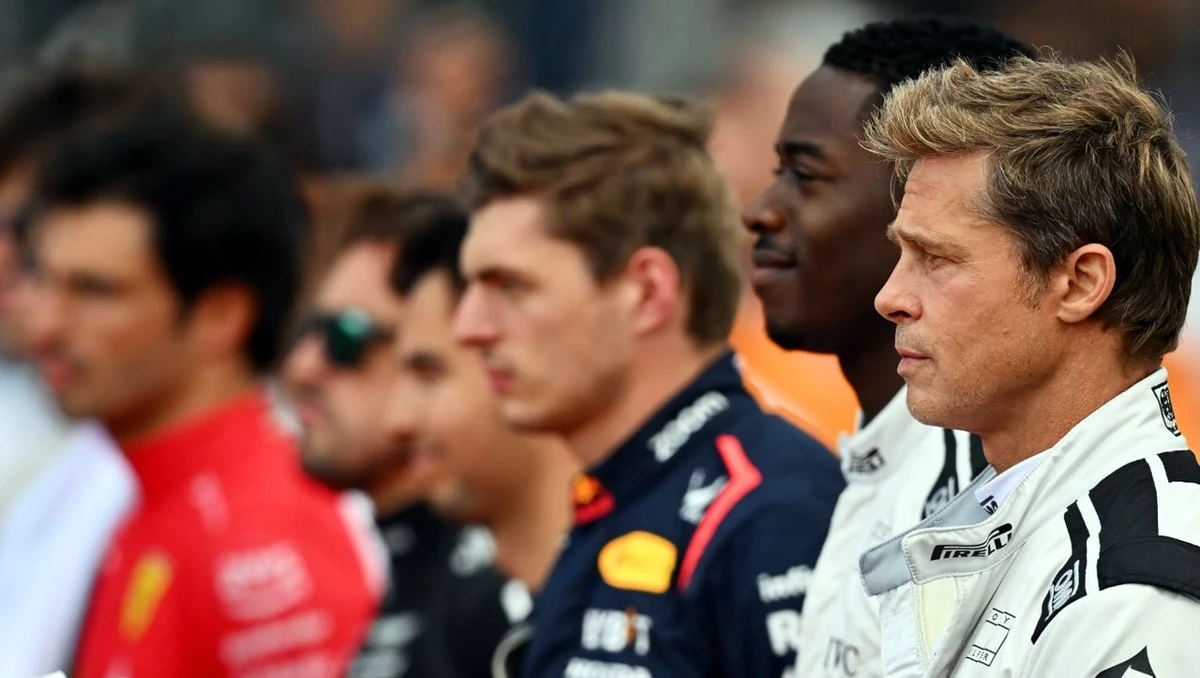 F1: il nuovo poster del film con Brad Pitt omaggia Akira