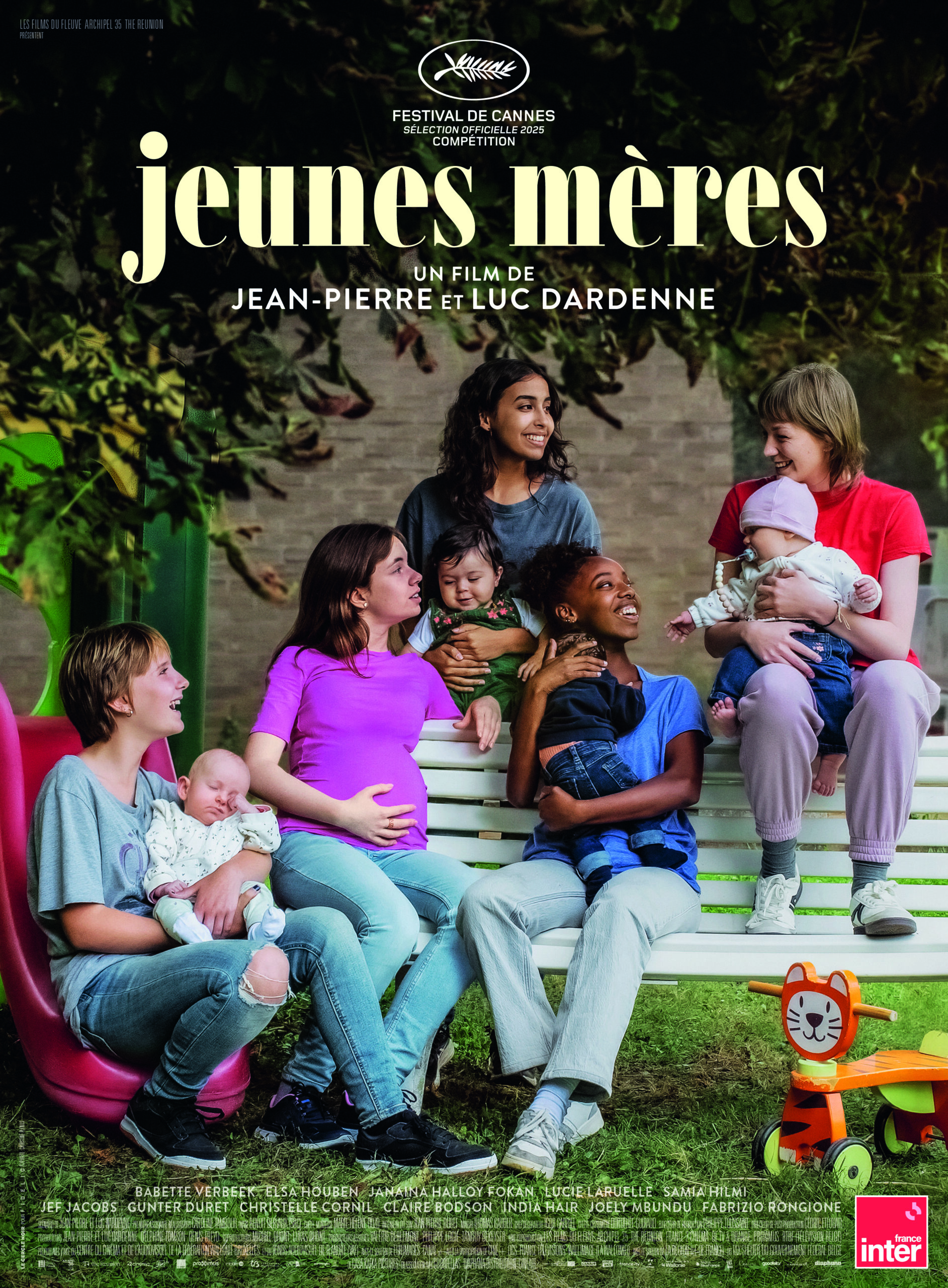 La locandina ufficiale del nuovo film di Jean-Pierre e Luc Dardenne, Jeunes Mères