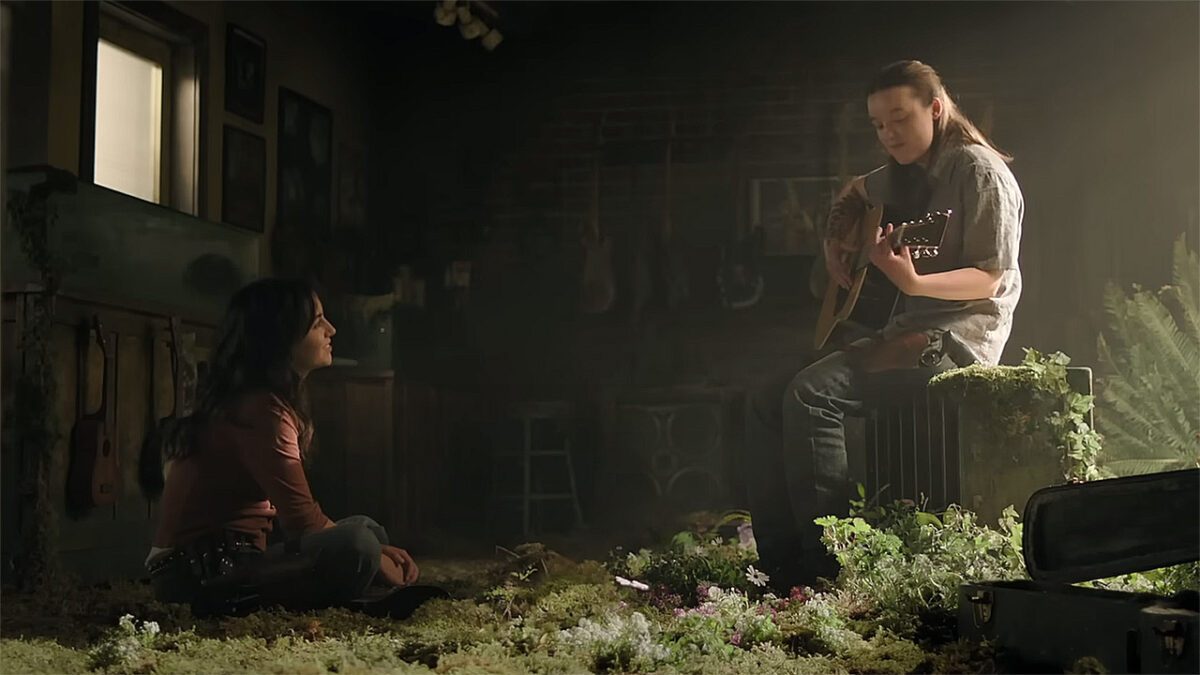 Isabella Merced e Bella Ramsey in una scena di The Last of Us 2
