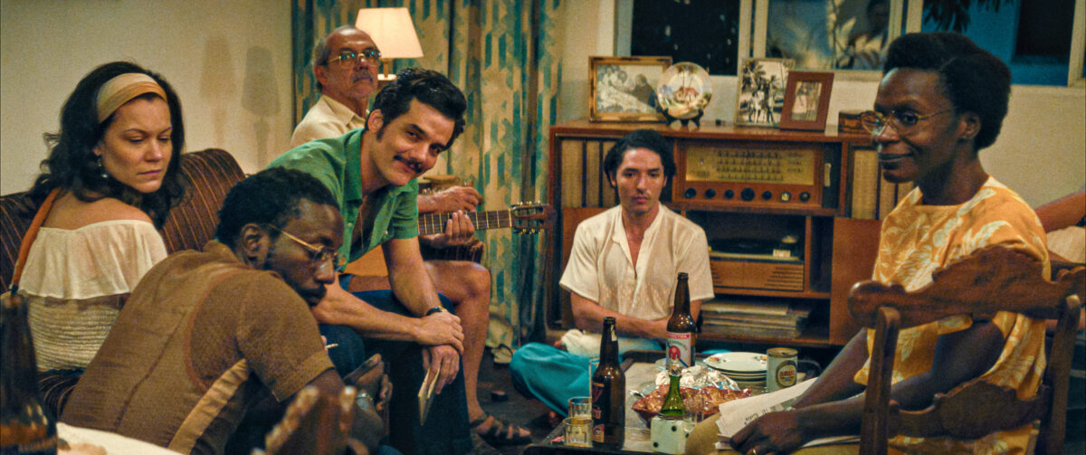 Wagner Moura in una scena di The Secret Agent, diretto da Kleber Mendonça Filho