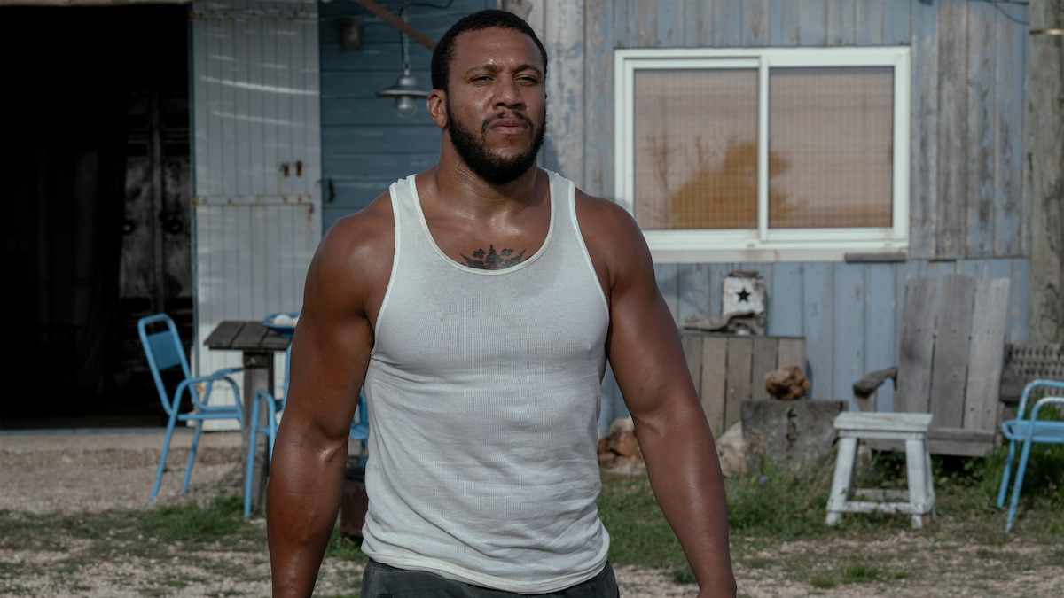 Cyril Gane in una scena di K.O. (2025), film netflix diretto da Antoine Blossier